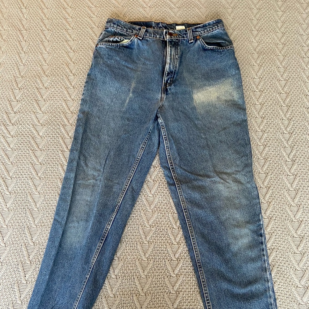 Vintage Women’s Levi’s denim pants.